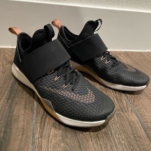 Nike Air Zoom Strong Shoes Size 8.5
